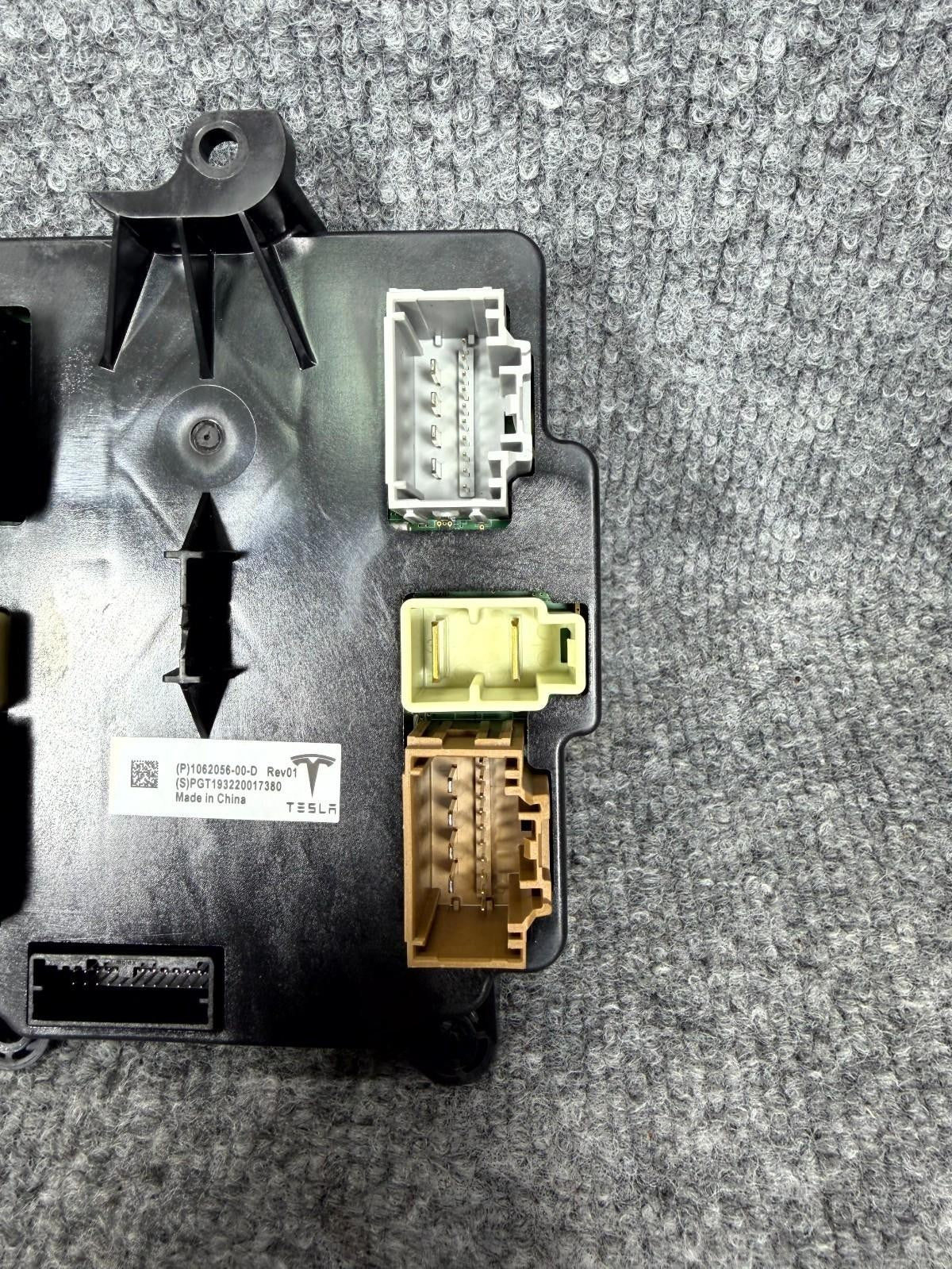 2016-2020 Tesla Model X Rear Falcon Door Control Module OEM, 1062056-00-D