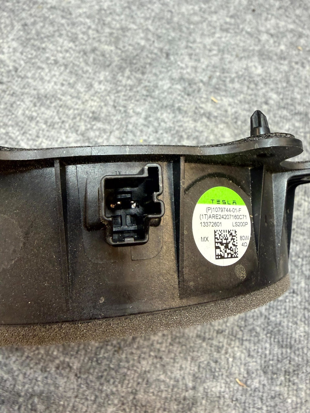2020-2024 TESLA MODEL Y FRONT RIGHT DOOR AUDIO SOUND SPEAKER OEM, 1079744-01-F