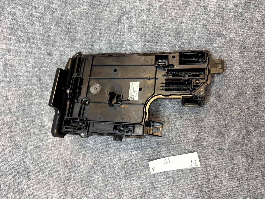 20-24 TESLA MODEL Y FRONT LEFT FRUNK LOW VOLTAGE BODY MODULE OEM, 1497847-10-D