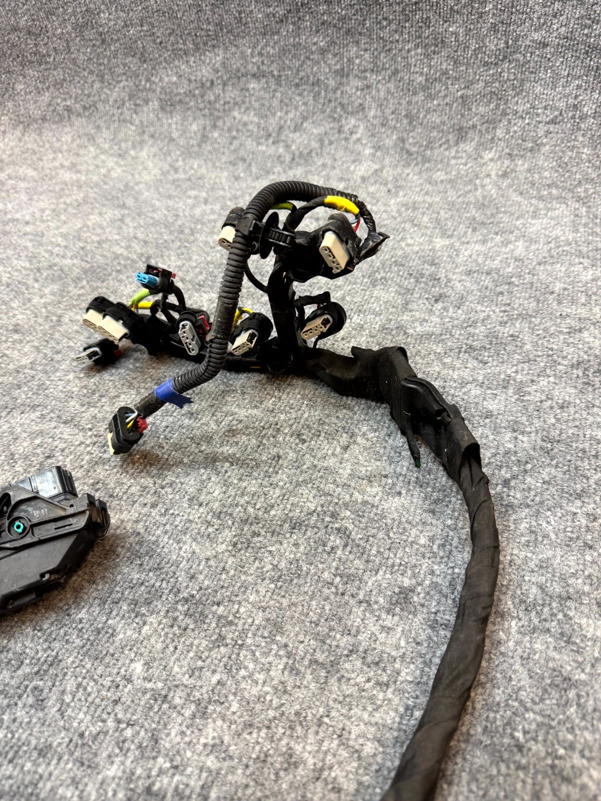 2020-2024 TESLA MODEL Y SUPERMANIFOLD WIRING HARNESS HEAT PUMP OEM, 2068767-00-C