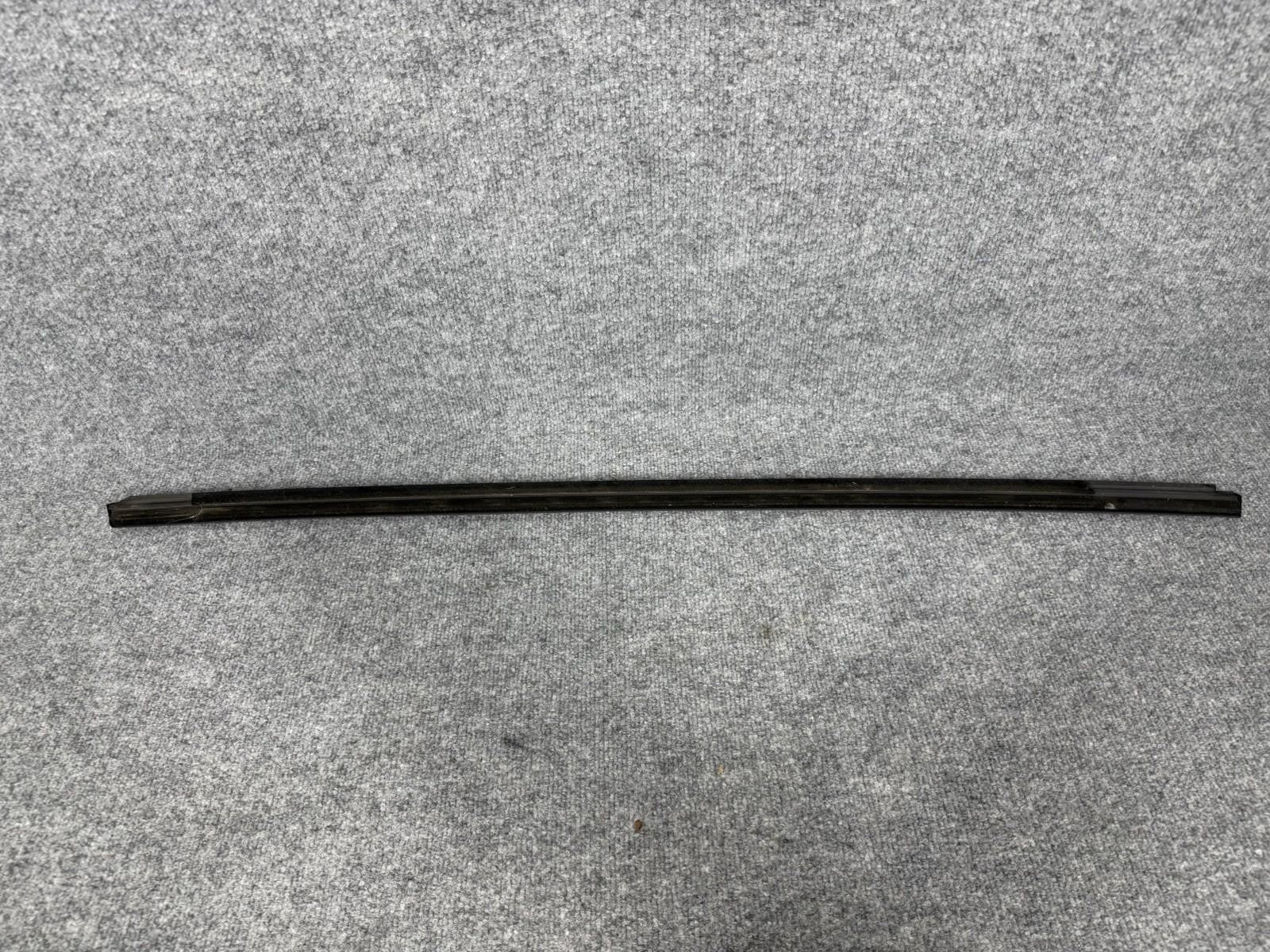 ♦️2017-2023 TESLA MODEL 3 REAR LEFT SIDE DOOR WINDOW BELT MOLDING OEM, 108074501
