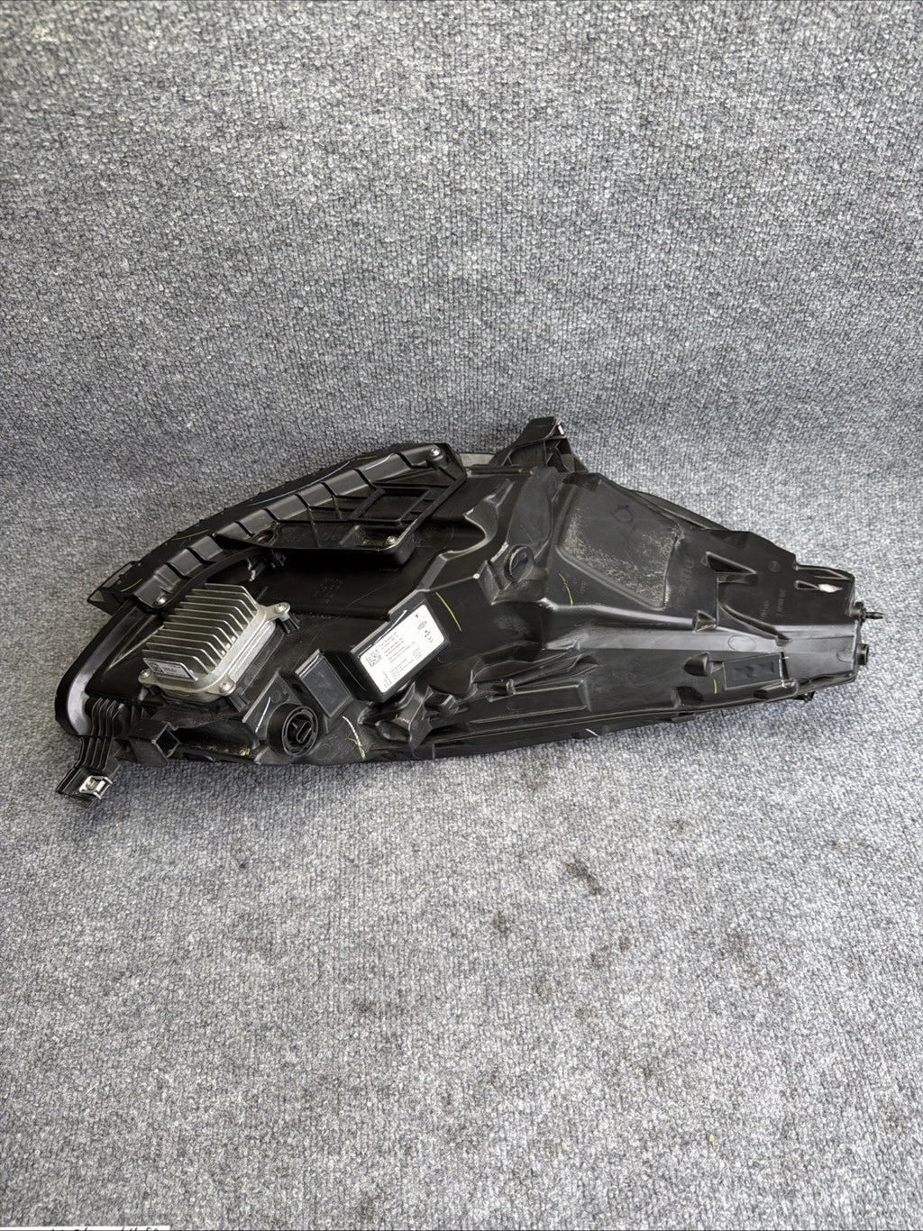 ♦️20-24 TESLA MODEL 3-Y HEADLIGHT LEFT DRIVER LED 1514952-00-C OEM