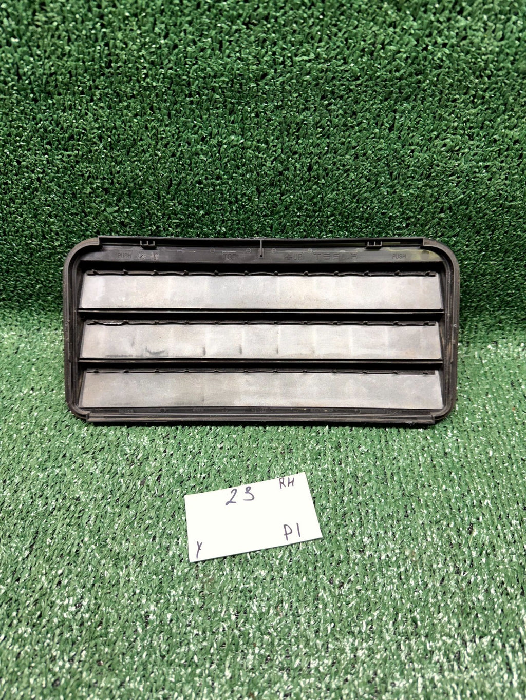 ♦️20-23 TESLA MODEL Y/3 RIGHT AIR EXTRACTOR CABIN VENT GRILL OEM, 1098751-00-C