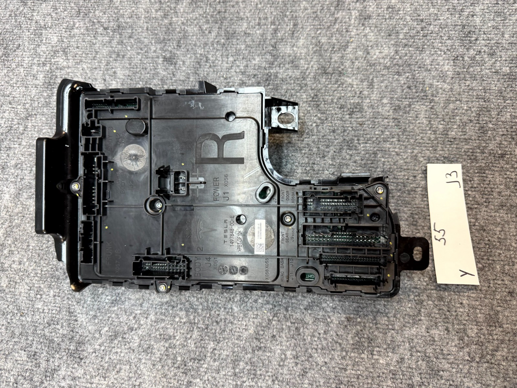 2020 - 2024 TESLA MODEL Y RIGHT LOW VOLTAGE ELECTRONIC MODULE OEM, 1657650-00-C