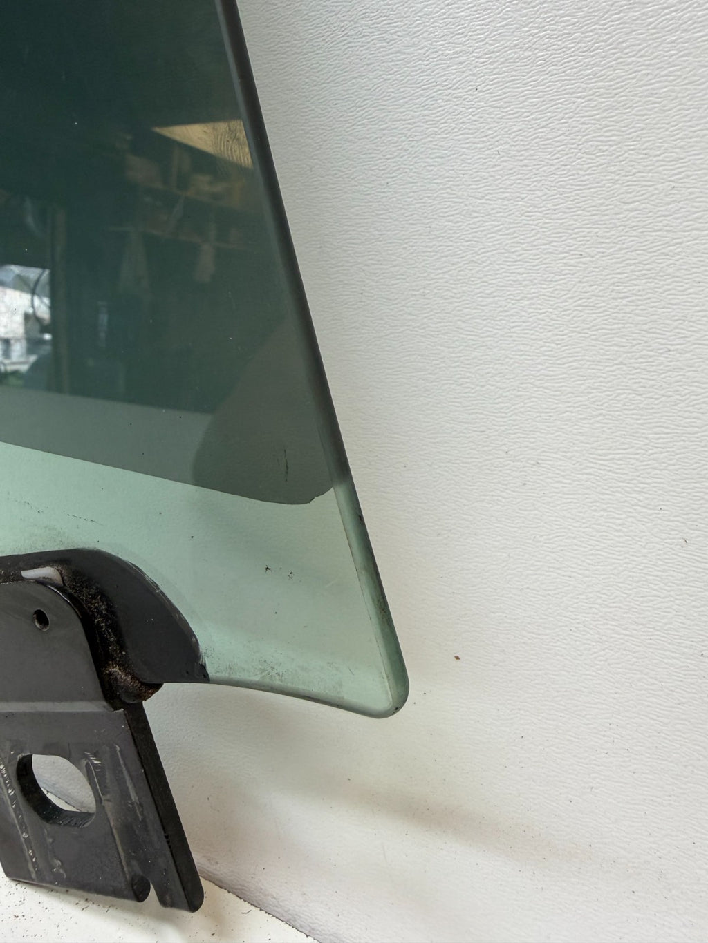 2012-20 Tesla Model S Front Right Passenger Side Door Window Glass 43R-001074