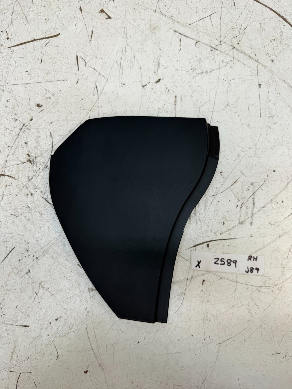 2016-20 Tesla Model X Right Passemger Side Dashboard Instrument Panel End Cover