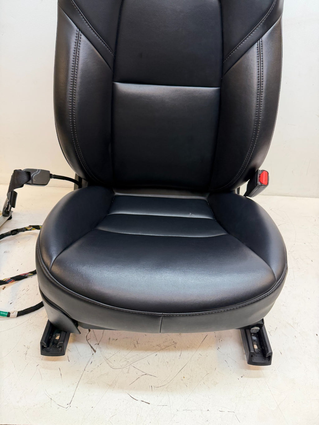 20-23 Tesla Model 3 Front 1st Row Seat Right Passenger Side Black 1456943-00-C