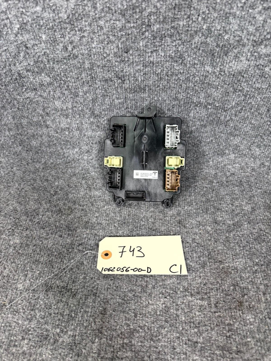2016-2020 Tesla Model X Rear Falcon Door Control Module OEM, 1062056-00-D