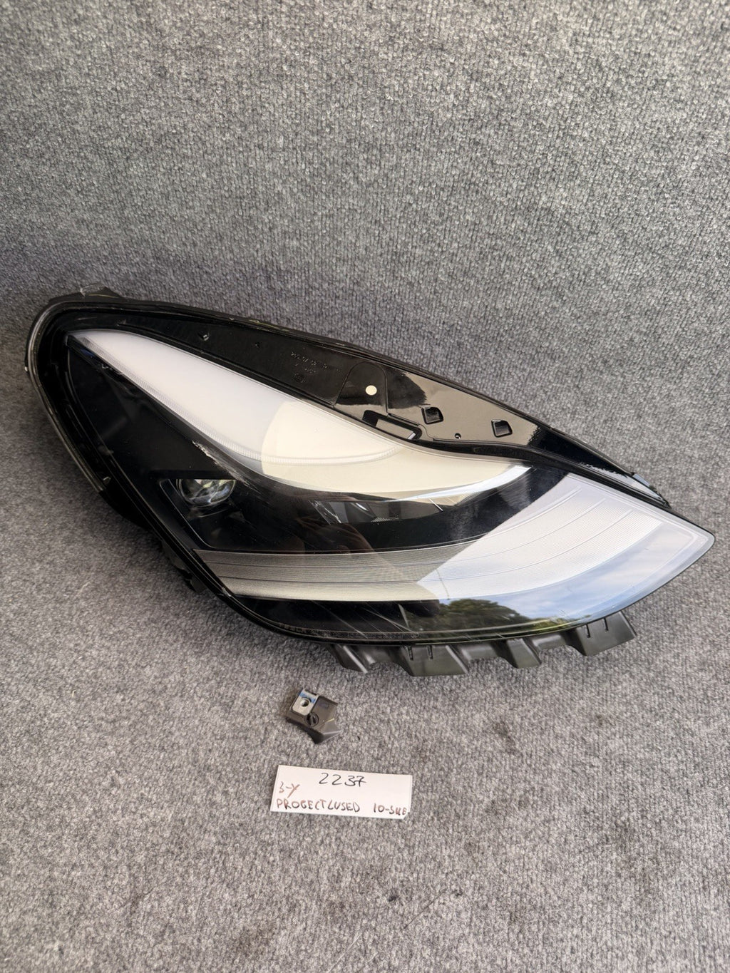 OEM Tesla 2021-2023 Model 3 2020-2024 Model Y Right LED Headlight 1514953-00-E