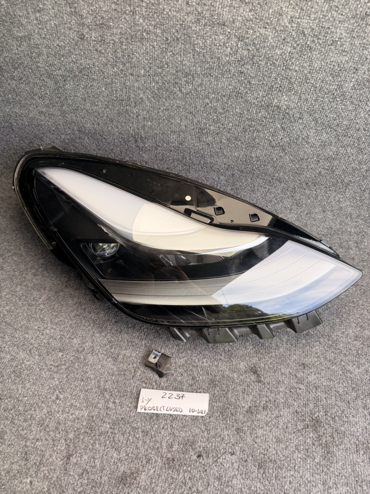 OEM Tesla 2021-2023 Model 3 2020-2024 Model Y Right LED Headlight 1514953-00-E
