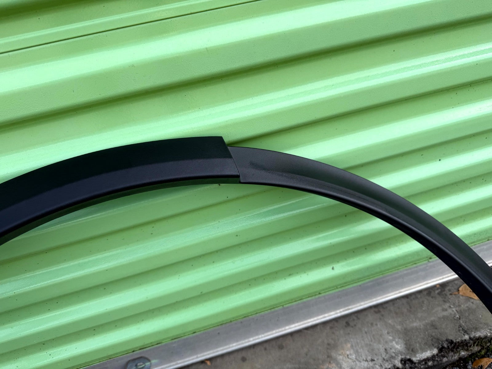 ♦️16-20 TESLA MODEL X REAR RIGHT SIDE FENDER WHEEL FLARE MOLDING OEM, 103529100G