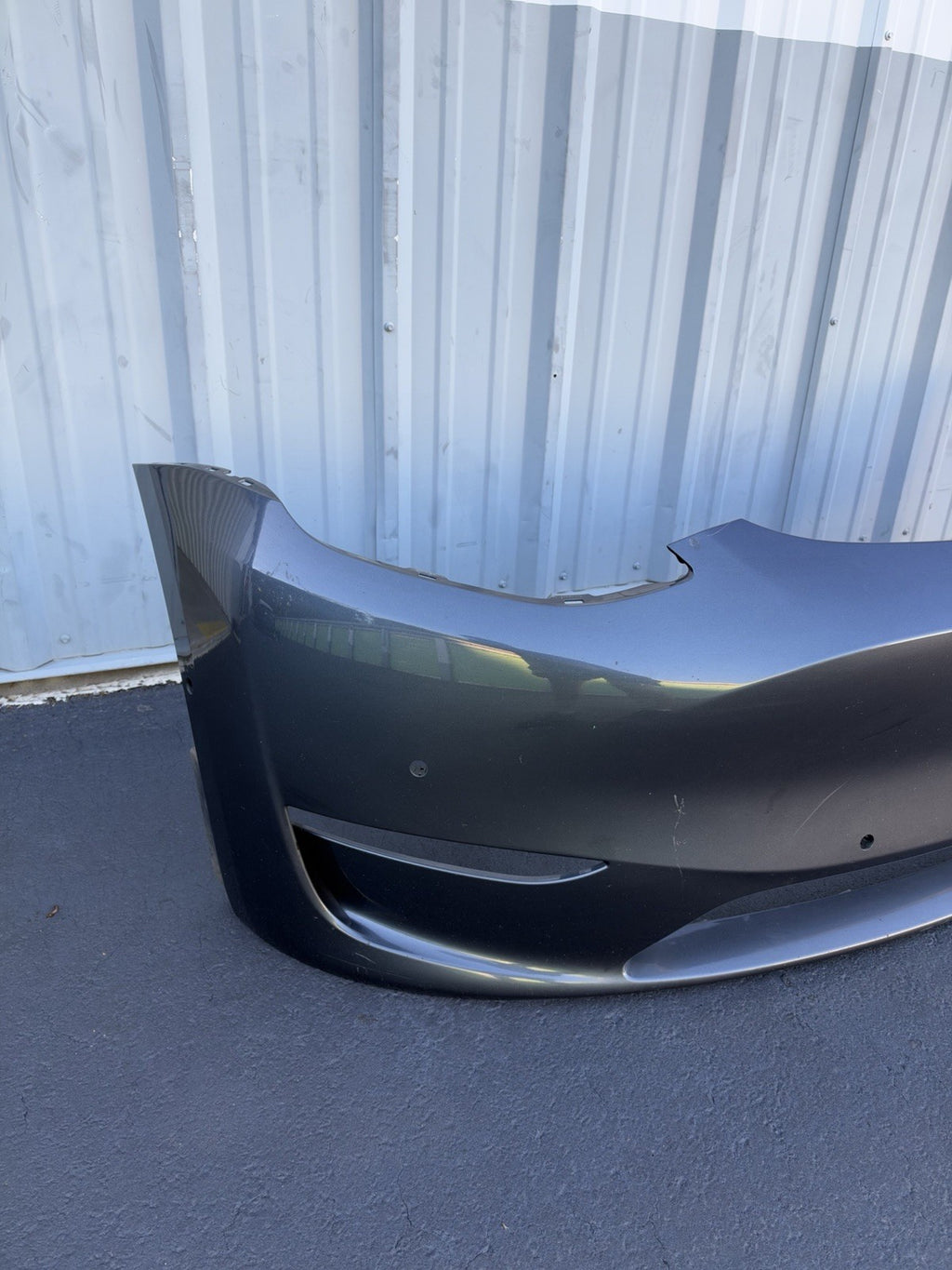 2020 2021 2022 2023 Tesla Model Y Front Bumper Cover OEM 1606844-17-A