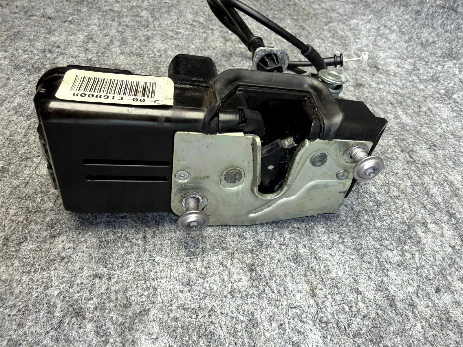 ♦️12-20 TESLA MODEL S FRONT LEFT SIDE DOOR LOCK LATCH ACTUATOR OEM, 6008913-00-C