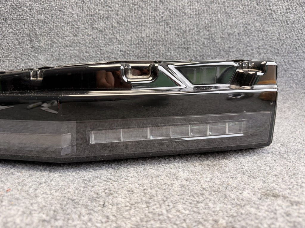 DMG‼️2024-2026 TESLA CYBERTRUCK FRONT RIGHT LED HEADLIGHT LAMP OEM 180640500D