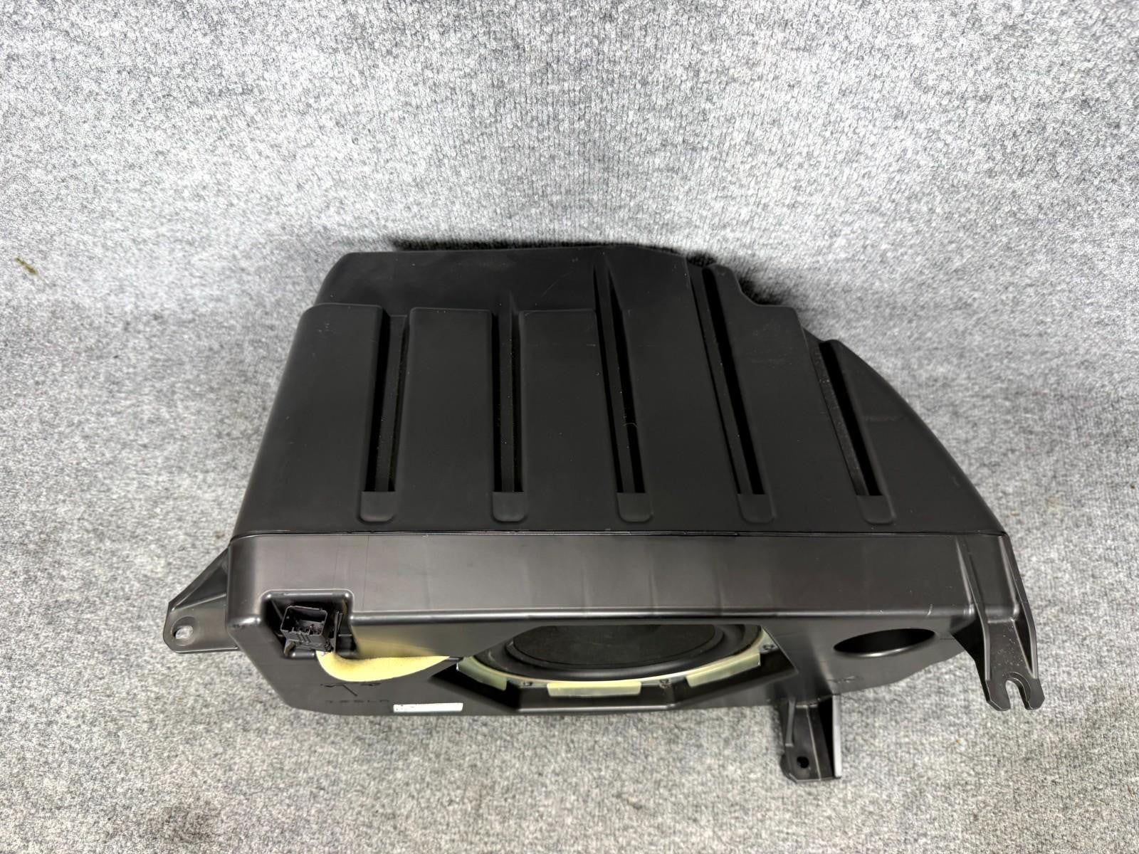 2016-2020 Tesla Model X Rear Subwoofer Bassbox Audio Speaker OEM, 1050085-00-E