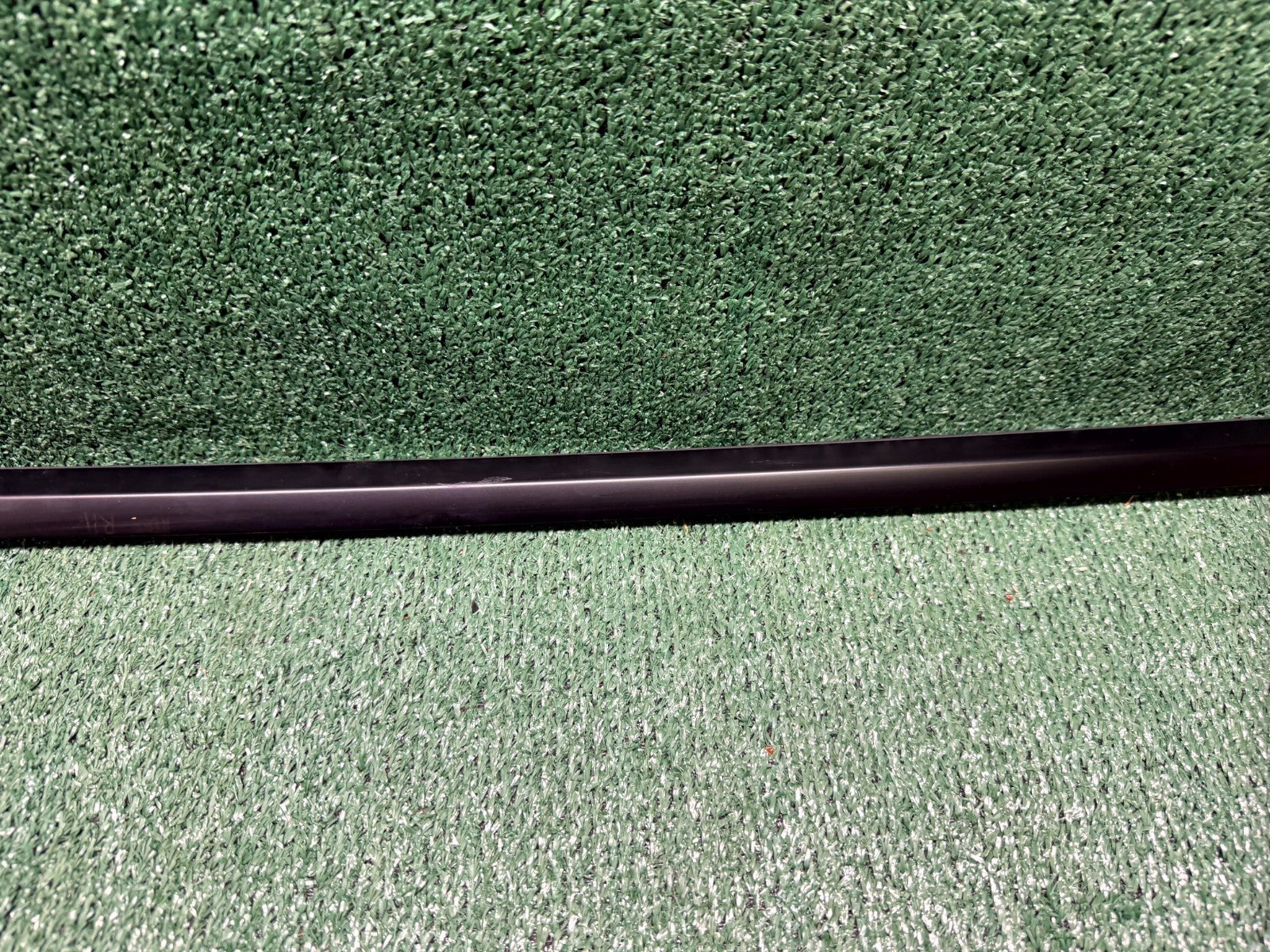 ♦️2020-2023 TESLA MODEL Y REAR RIGHT DOOR WINDOW BELT MOLDING OEM, 1495723-00-B