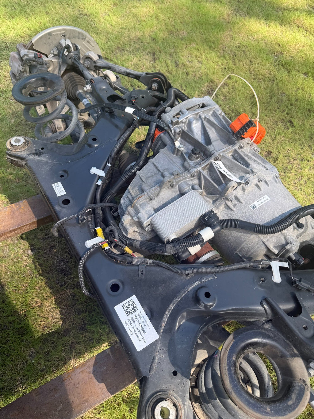 2021-2023 Tesla Model 3 Engine Rear Drive Unit Motor with Subframe Assembly