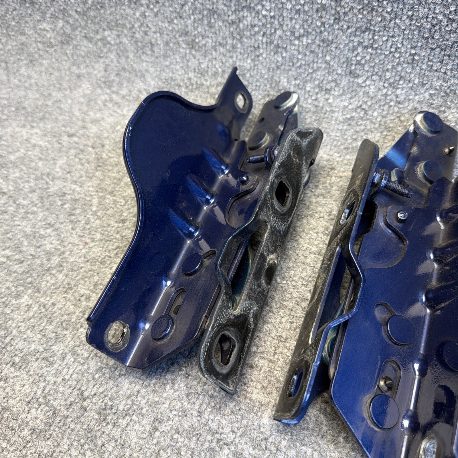12-20 OEM Tesla Model S Front Left Right Bonnet Hood Hinge Bracket Blue SET