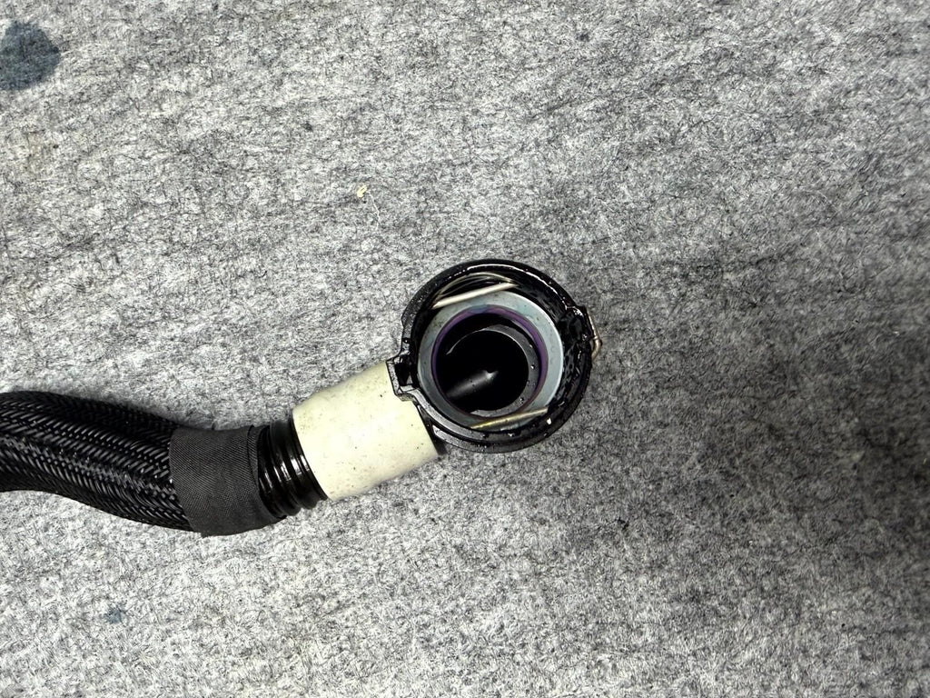 ♦️2017-2023 TESLA MODEL 3 RADIATOR COOLING PIPE HOSE OUTLET OEM, 1077589-00-F