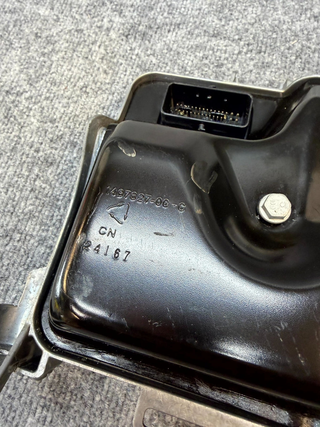 2020-2024 TESLA MODEL Y FRONT BODY COMPUTER CONTROL MODULE COVER OEM, 1497327-00