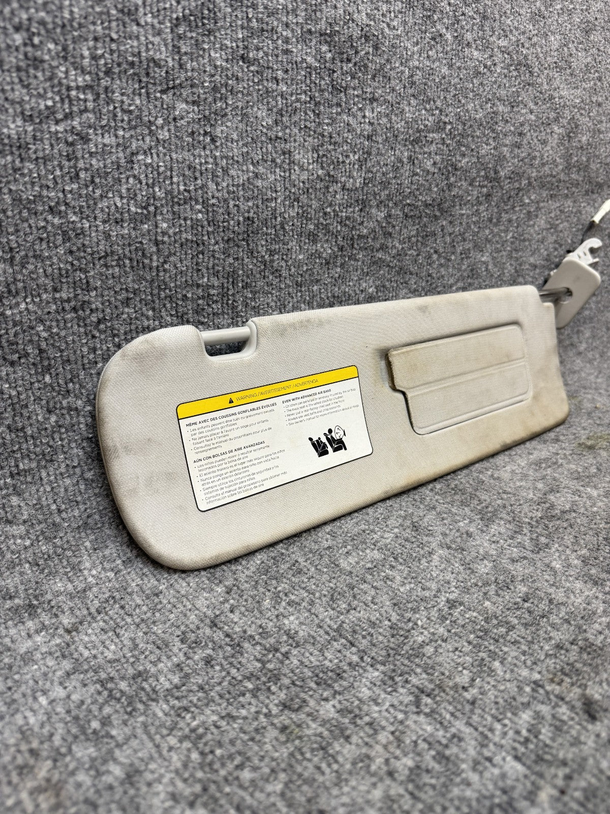 2017 - 2024 TESLA MODEL 3 Y FRONT RIGHT SIDE SUNVISOR SUN VISOR OEM 1490406-01-B