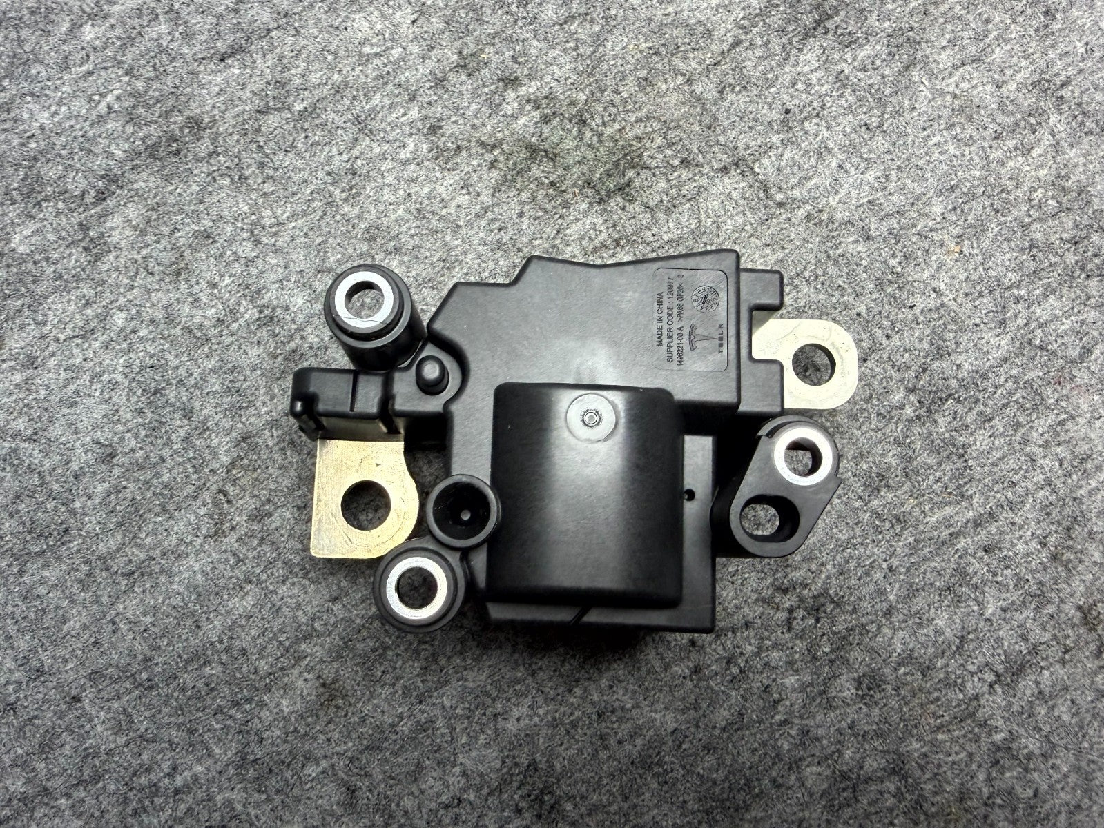 ♦️17-23 TESLA MODEL 3 HIGH VOLTAGE BATTERY PACK CONTACTOR POS OEM, 1089334-02-J