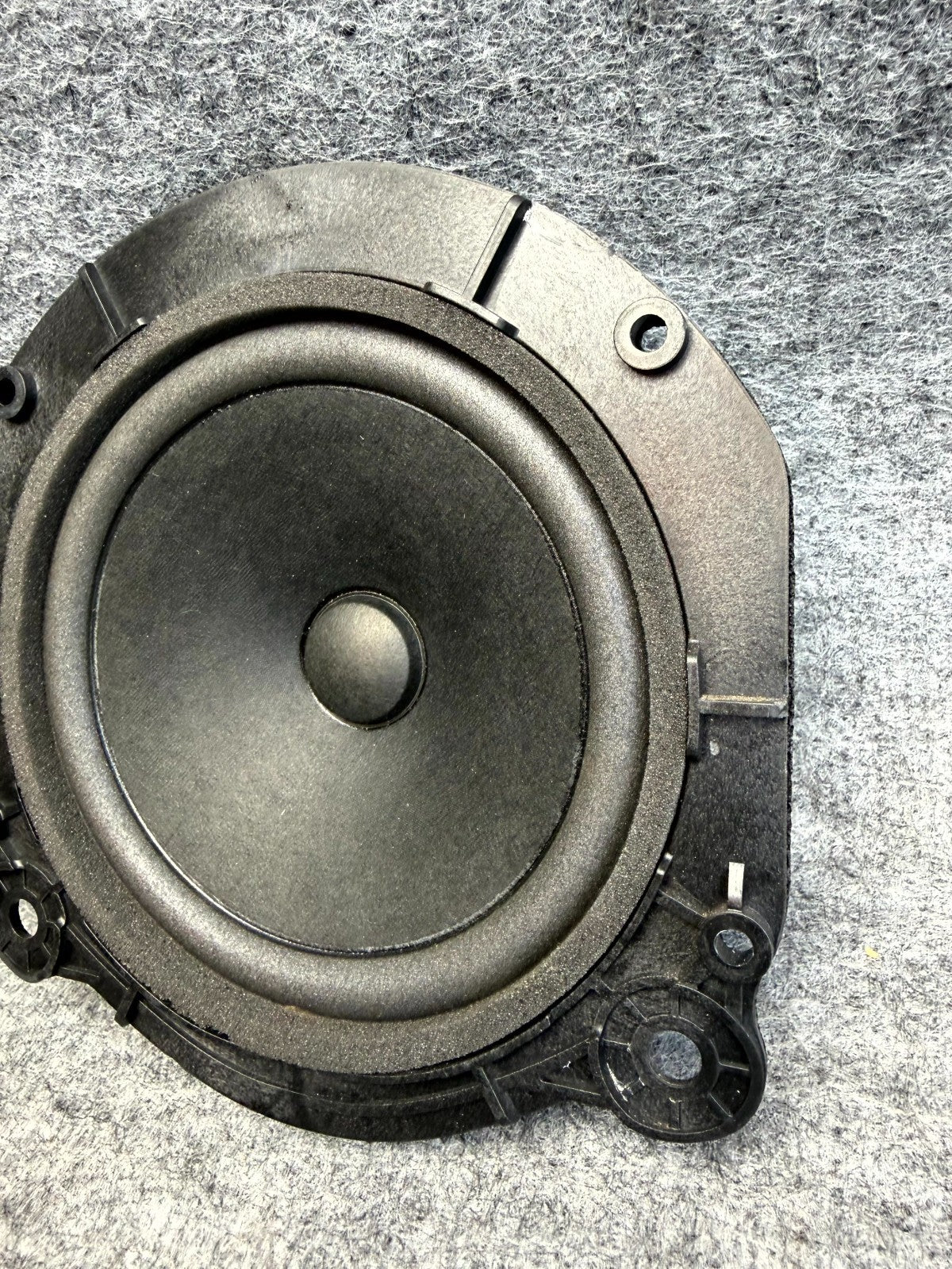 ♦️16-20 TESLA MODEL X REAR RIGHT DOOR AUDIO SPEAKER MID WOOFER OEM, 1050709-00-B