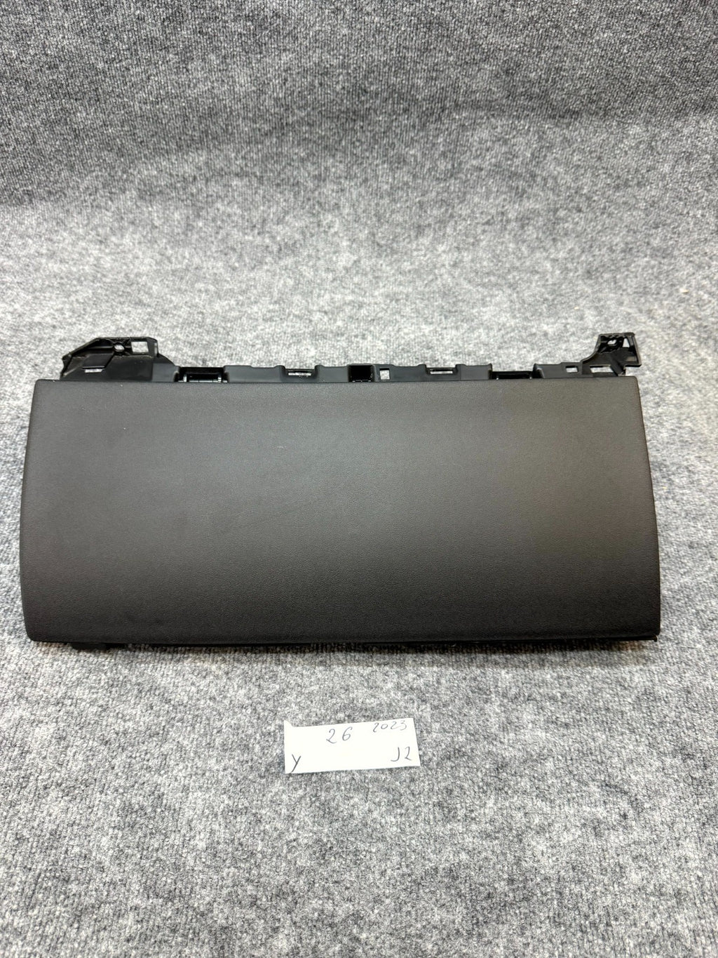 2020 - 2024 TESLA MODEL Y DASH GLOVE BOX COMPARTMENT STORAGE OEM, 1083331-00-A
