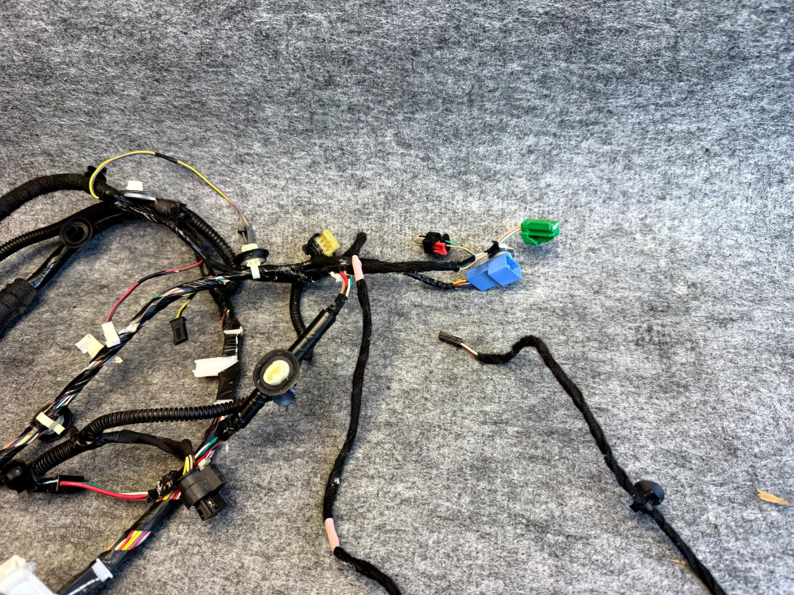 ♦️2017 – 2023 TESLA MODEL 3 FRONT RIGHT SIDE DOOR WIRE HARNESS OEM, 3067963-00-C