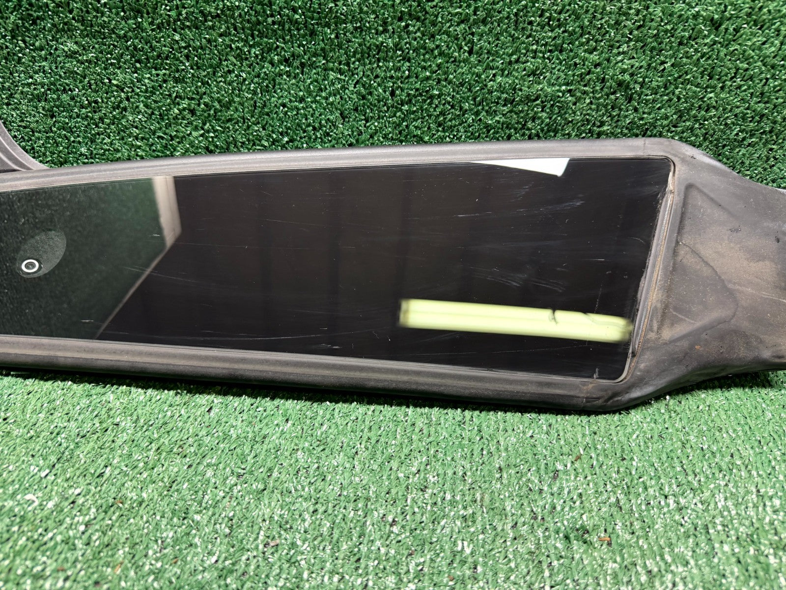 ♦️20 - 24 TESLA MODEL Y UPPER RIGHT SIDE B PILLAR MOLDING TRIM OEM, 1516258-00-D
