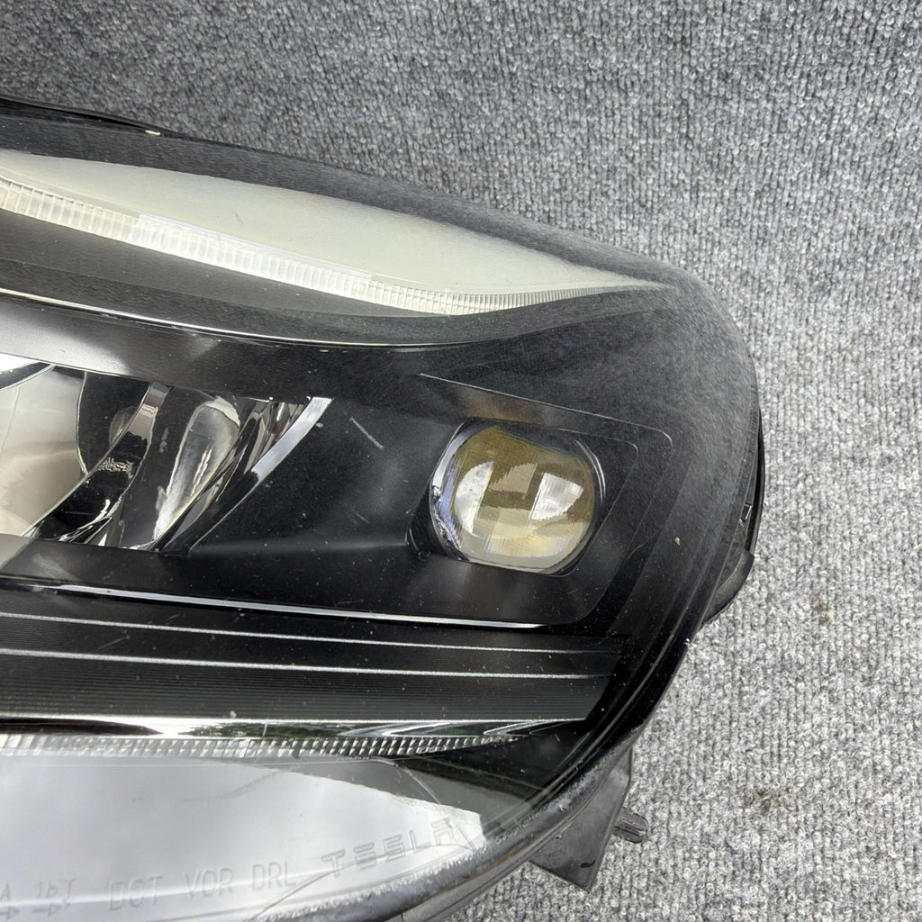 2021-2023 TESLA MODEL 3 Y LEFT HEADLIGHT PROJECTOR MATRIX 2ND GEN 1514952-00-C