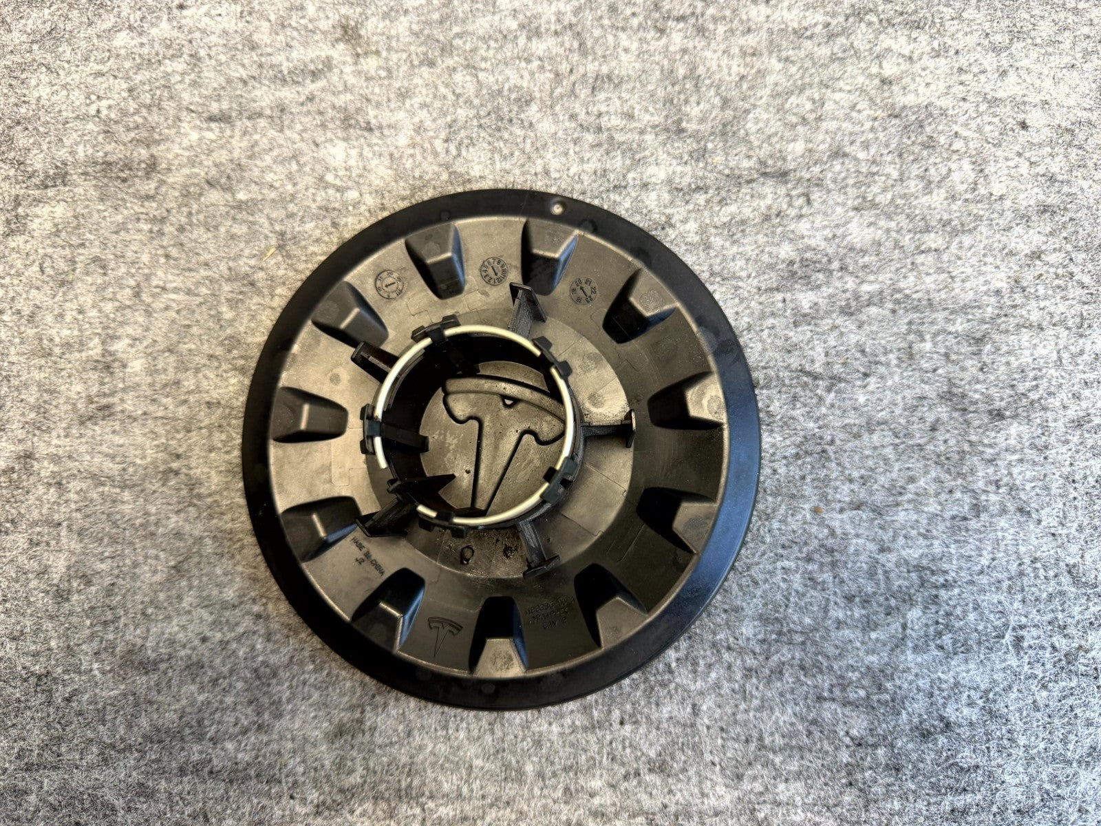 ♦️2017 – 2023 TESLA MODEL 3 UBERTURBINE WHEEL CENTER CAP OEM, 1188236-00-A