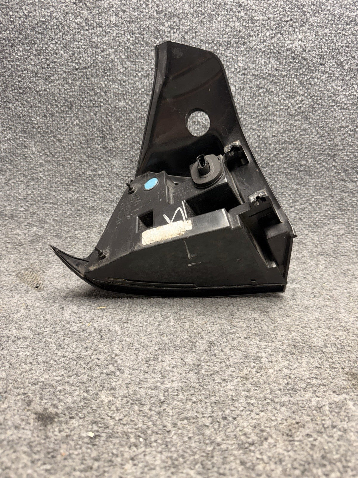 2020-2024 Tesla Model Y Right Passenger Side Taillight Quarter Mounted 3 Pin OEM