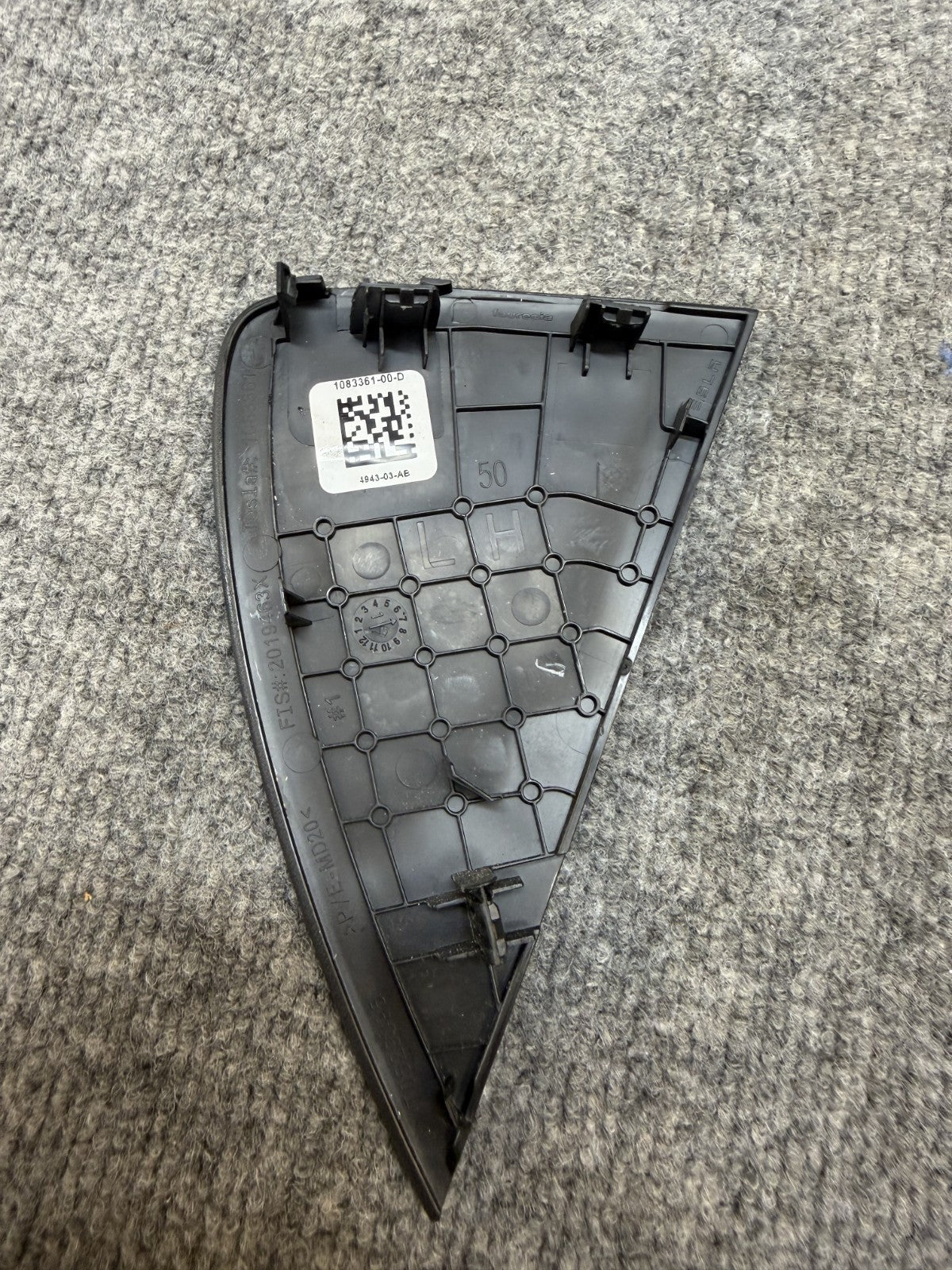 2017-2024 TESLA MODEL 3/Y DASHBOARD LEFT END CAP COVER TRIM OEM, 1083361-00-D