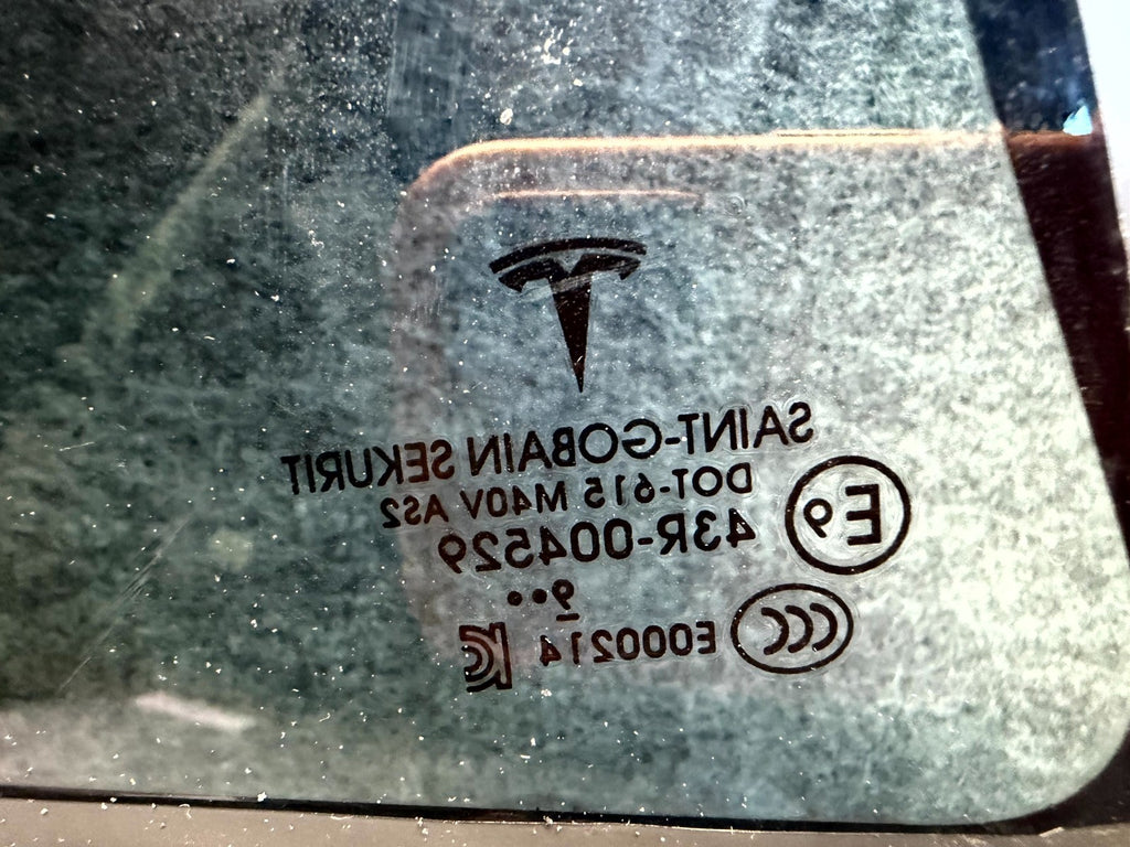♦️2017-2023 TESLA MODEL 3 REAR LEFT SIDE QUARTER WINDOW GLASS OEM, 1080703-00-G