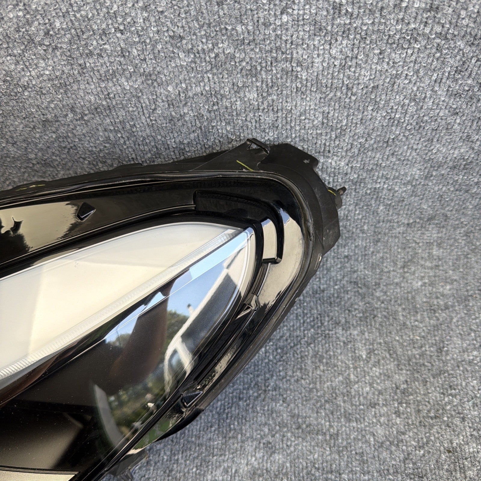 21-23 TESLA MODEL 3 Y LEFT HEADLIGHT PROJECTOR MATRIX 2ND GEN 1514952-00-D