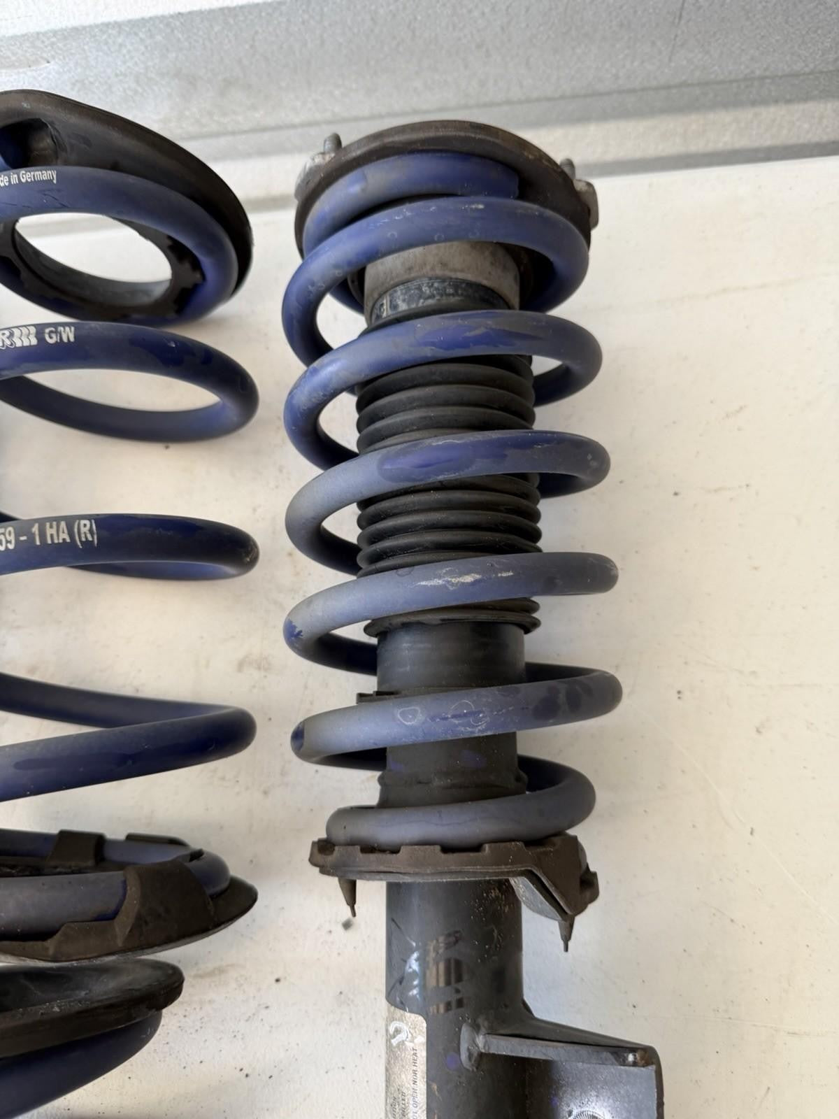♦️17-23 TESLA MODEL 3 FRONT RIGHT & LEFT SHOCK ABSORBER W/ SPRING OEM 118836800F