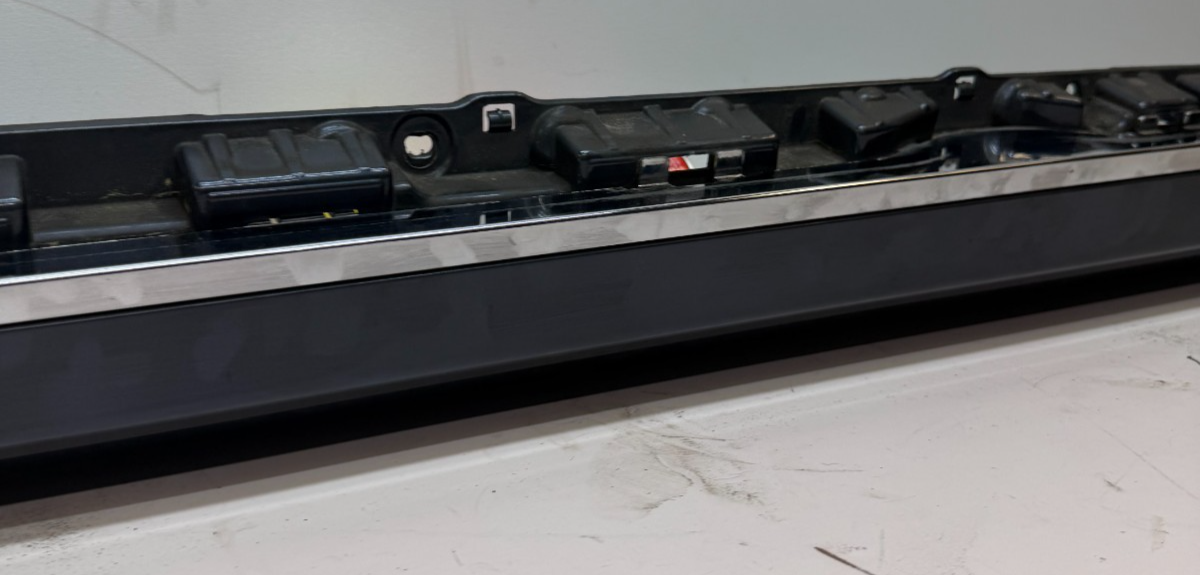 2012-2020 Tesla Model S Left Side Rocker Panel Outer Sill Molding 6005874-00-J