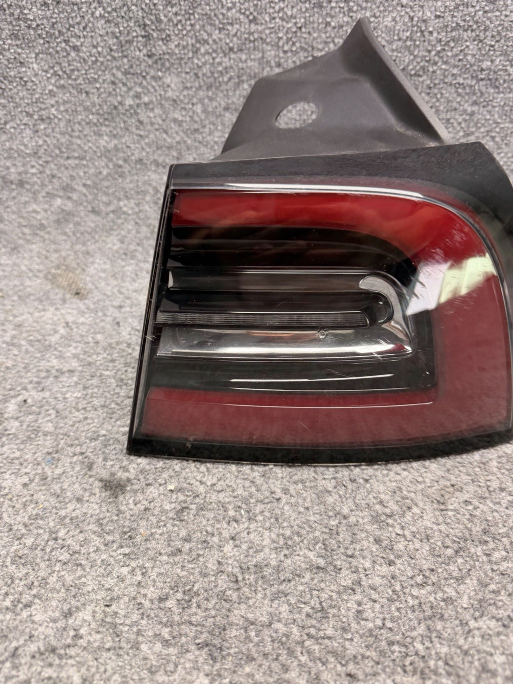2020-2024 Tesla Model Y Right Passenger Side Taillight Quarter Mounted 3 Pin OEM