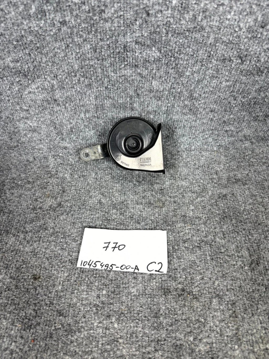 ♦️2016 - 2020 TESLA MODEL X LEFT HIGH TONE HORN SIGNAL OEM, 1045495-00-A