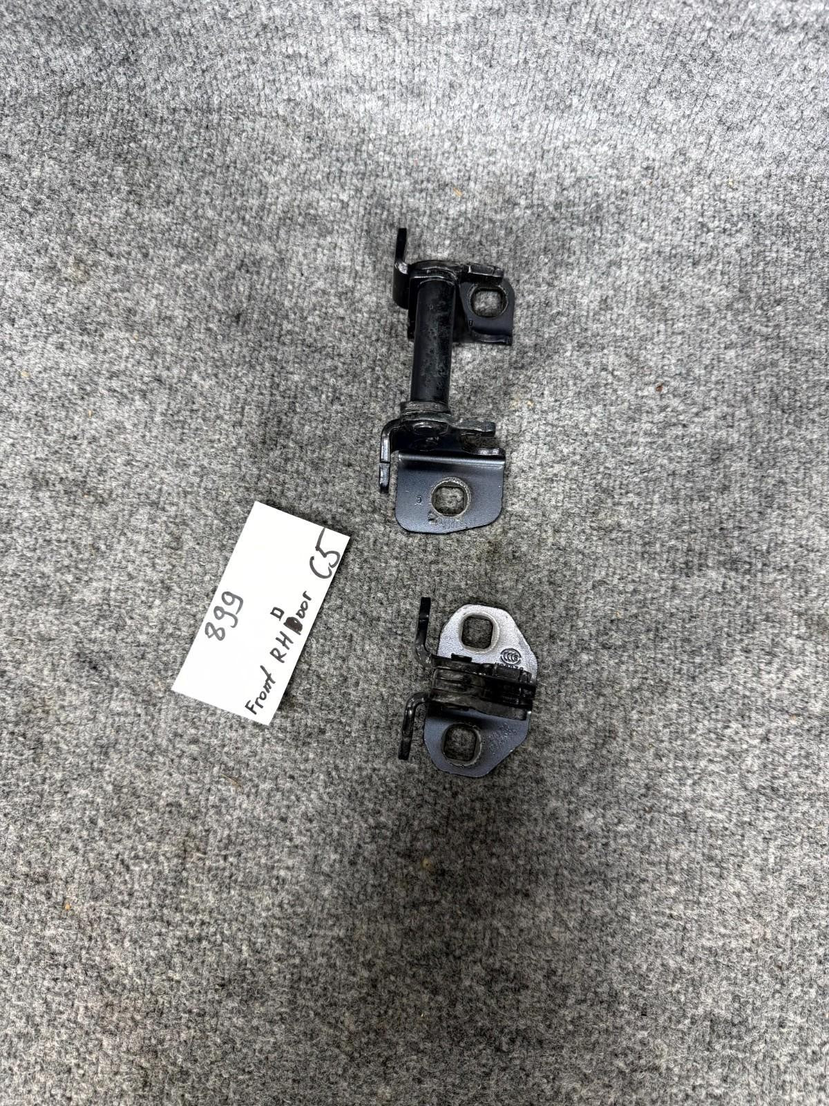 2016-2020 Tesla Model S Front Right Passenger Side Door Hinge OEM, 6009549-00-E