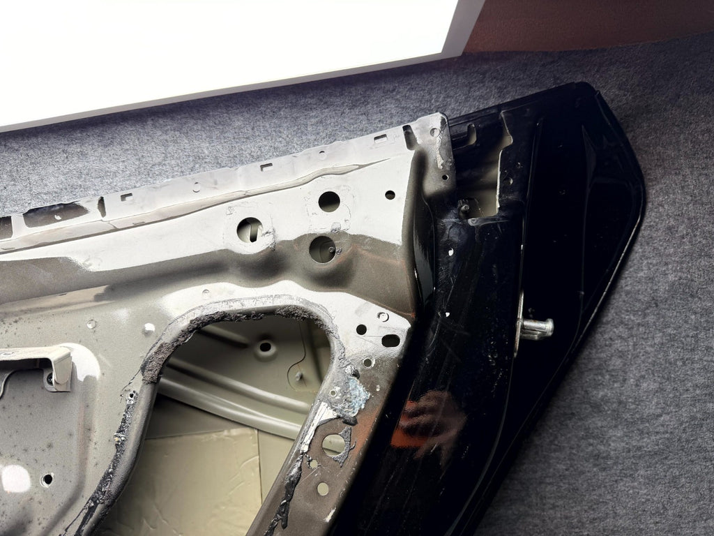 ♦️2012 - 2020 TESLA MODEL S REAR RIGHT SIDE DOOR SHELL PANEL OEM, 6006566 E0 H