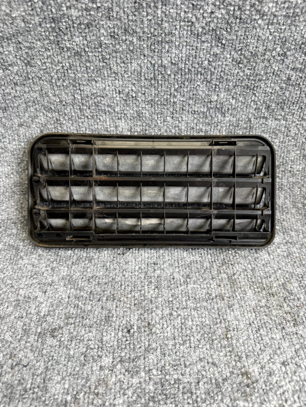 2017 - 2023 TESLA MODEL 3 AIR EXTRACTOR CABIN VENT GRILLE OEM, 1098751-00-C