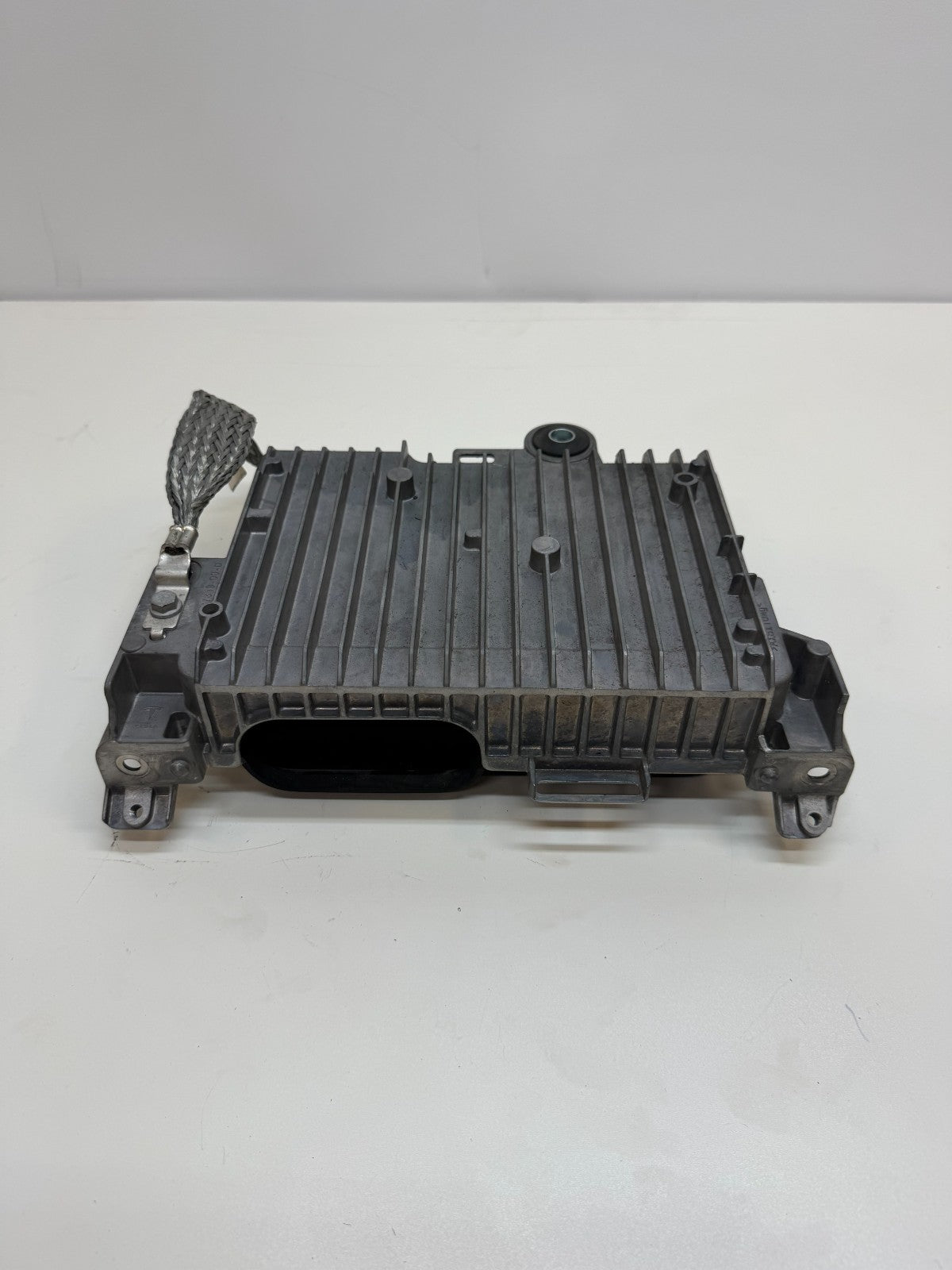 2020 - 2024 TESLA MODEL Y FRONT BODY CONTROL MODULE UNIT 1497327-00-B