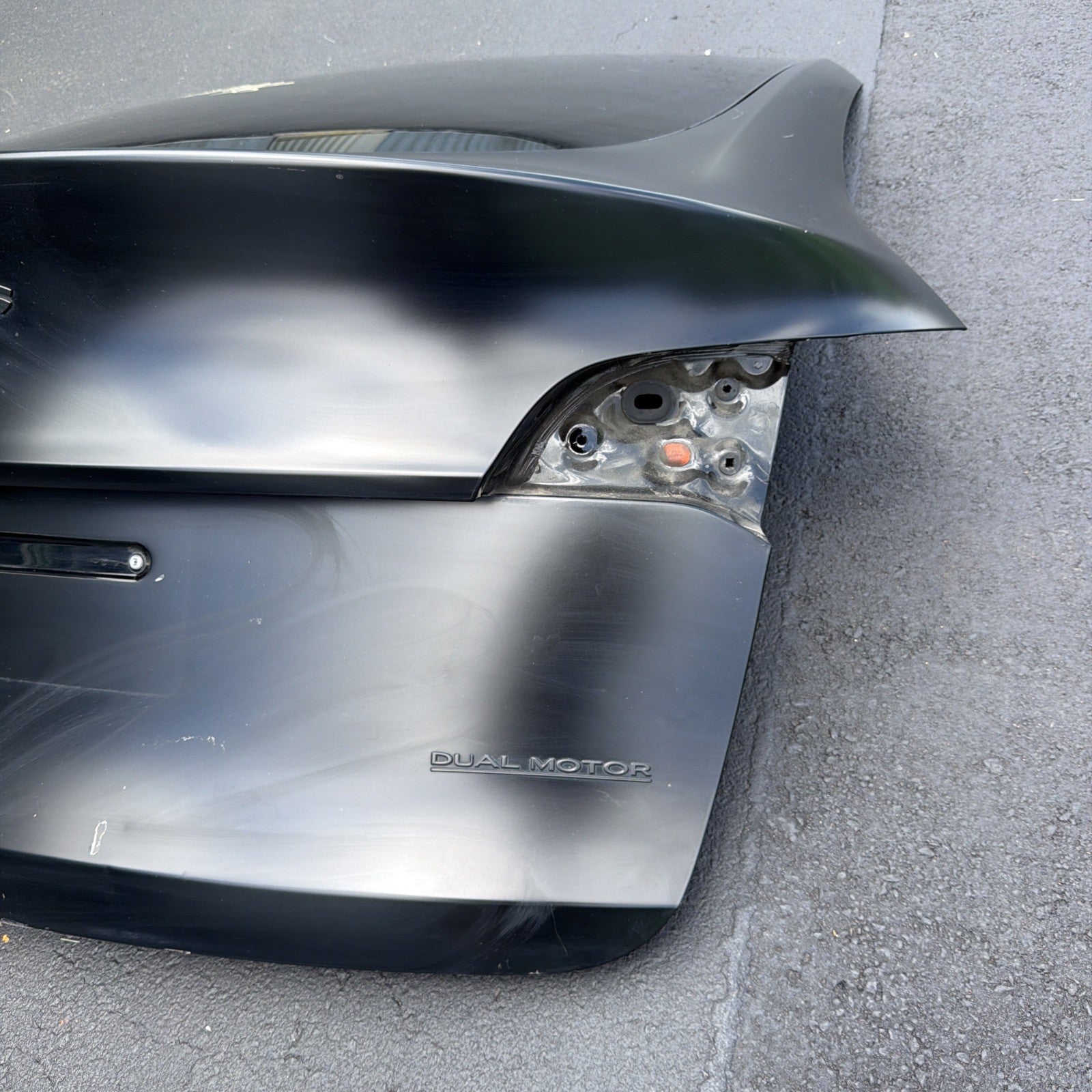 2020-2024 Tesla Model Y Liftgate Hatch Trunk Lid Tailgate Shell Assy BLACK