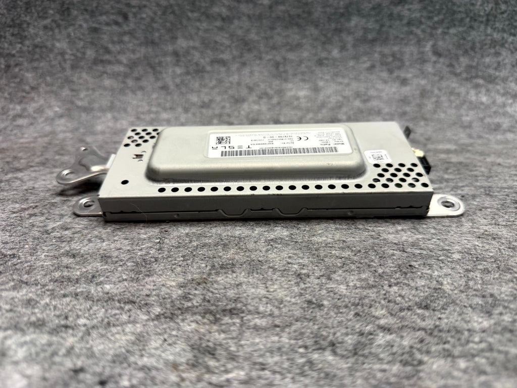 ♦️2017 - 2023 TESLA MODEL 3 RADIO RECEIVER CONTROL MODULE UNIT OEM, 1079749-00-D
