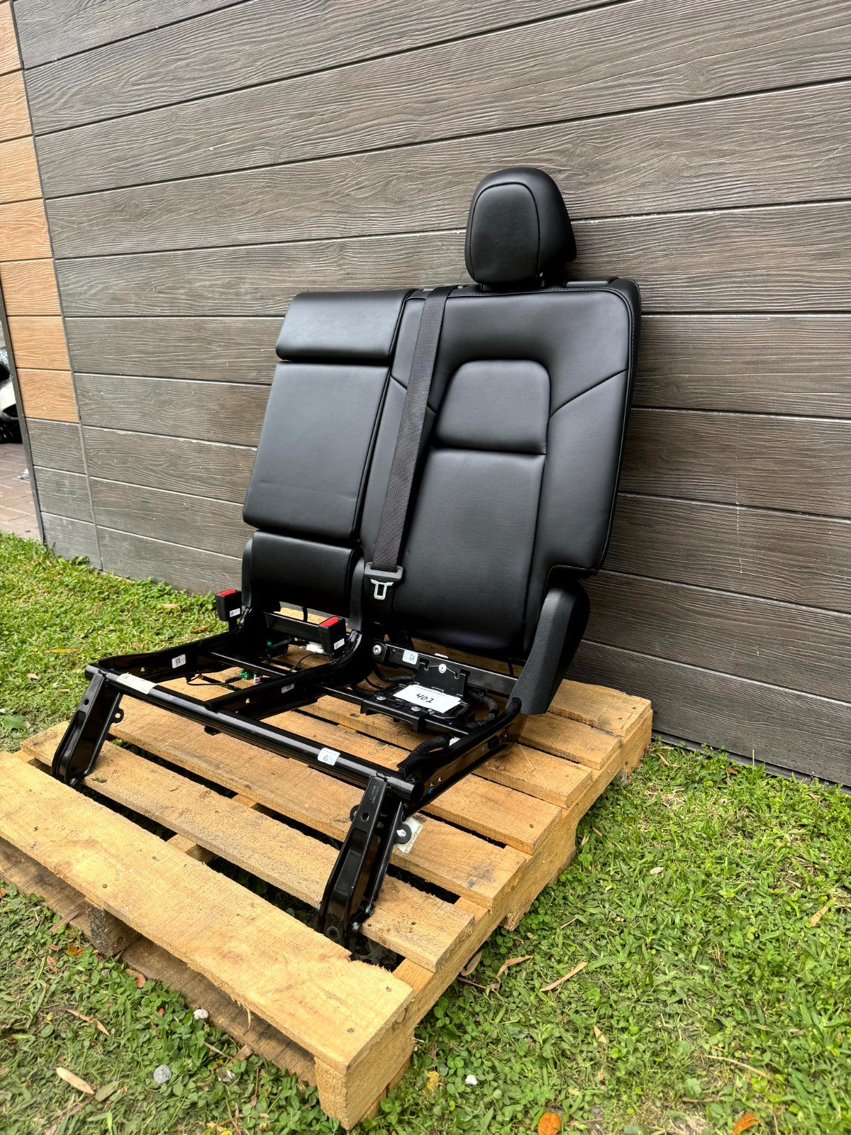 2020-2024 TESLA MODEL Y REAR LEFT UPPER SEAT CUSHION W/ FRAME OEM, 1494881-00-B