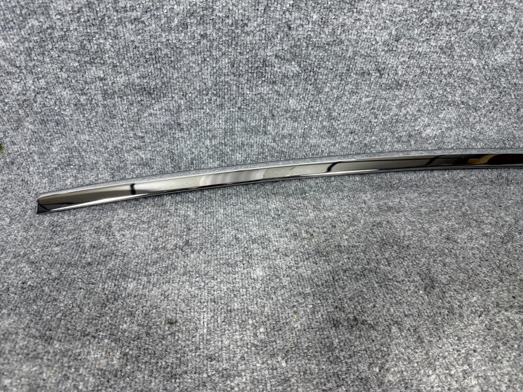 2016-2020 Tesla Model X Rear Upper Right Door Weatherstrip Seal OEM 1032249-00-J