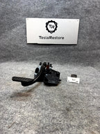2017 - 2023 TESLA MODEL 3 ACCELERATOR & BRAKE PEDAL ASSEMBLY OEM, 1044691-00-D