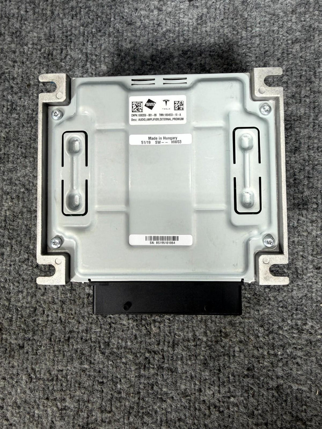 2016-2021 Tesla Model S X AMP Amplifier Audio Premium Sound OEM, 1004833-10-A